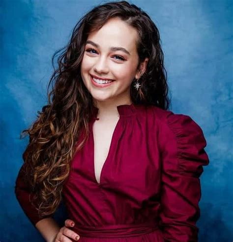 Mary Mouser Wiki, Height, Age, Boyfriend, Family,。